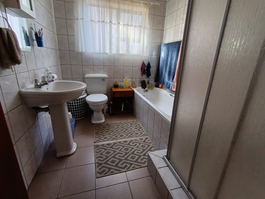 3 Bedroom Property for Sale in Dana Bay Western Cape